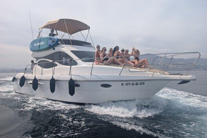 2 Stunden Private Yachtfahrt Getränke und Delfin ab Fuengirola