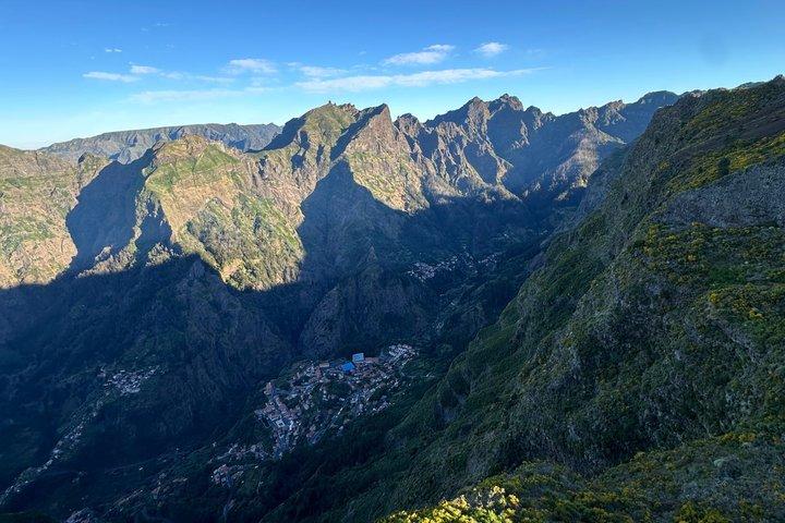 Pico do Arrieiro sunrise, skywalk cliff, valley of nuns viewpoint