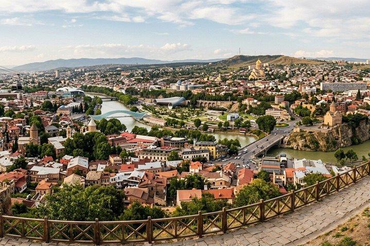 Passeggiata Gusto Innamorati di Tbilisi Storie locali 7 Vini Gusto