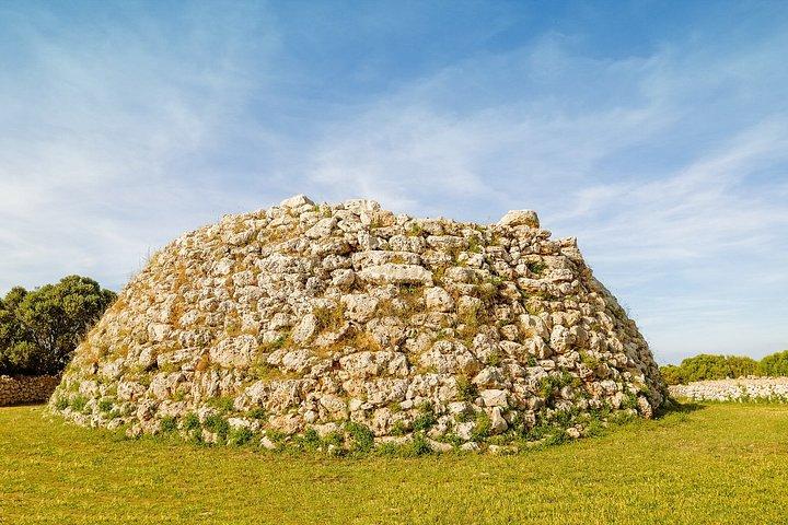 ユネスコ世界遺産に登録されているタラヨティック・メノルカ島を発見しよう