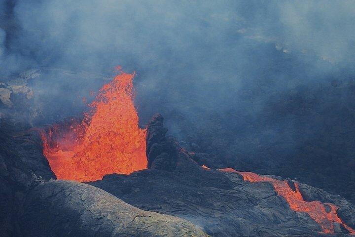 Hilo Shore Excursion: Volcanic Experience, Lava Tubes, Waterfalls