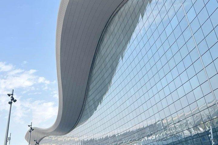 ドバイ空港からホテルへのプライベートトランスファー往復