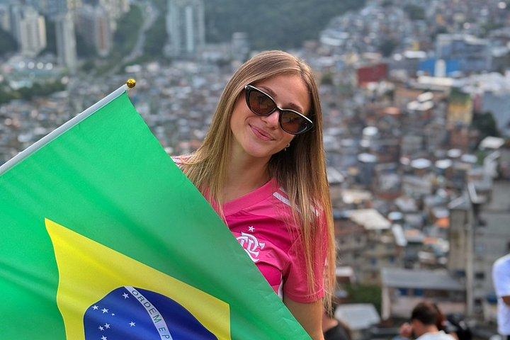 Descubre Rocinha con un guía local multilingüe