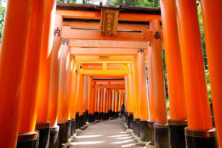 大阪、京都、奈良のいずれか1日貸切車サービス