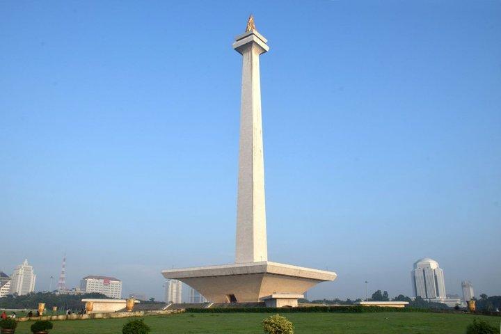 ジャカルタ市内観光、国定記念物、インドネシアの公園、送迎付き