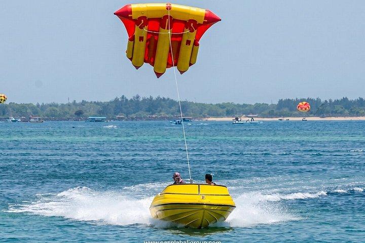 ペニダ観光センター発ウォータースポーツ＆レンボンガン島ツアー