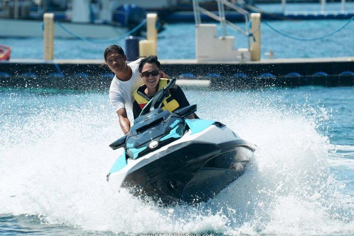 ペニダ観光センター発ウォータースポーツ＆レンボンガン島ツアー