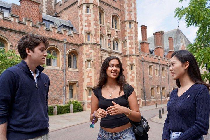Restauranter i nærheden af Cambridge University Private Walking Tour by StudentTM