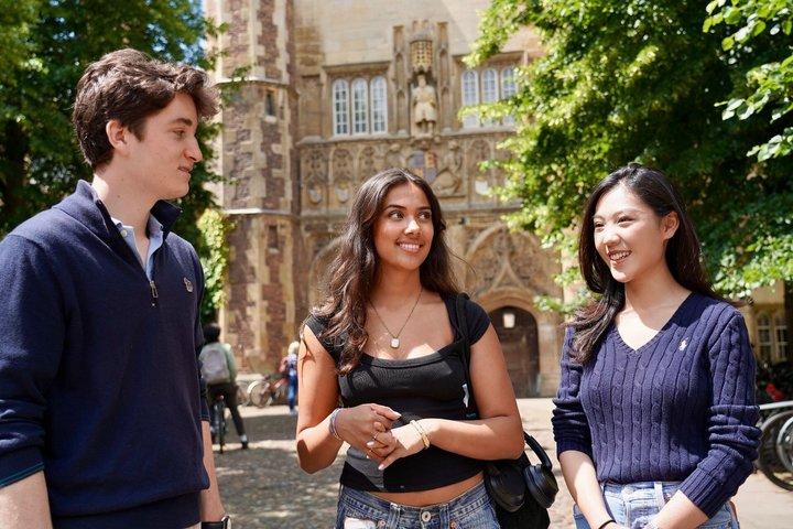 Restauranter i nærheden af Cambridge University Private Walking Tour by StudentTM