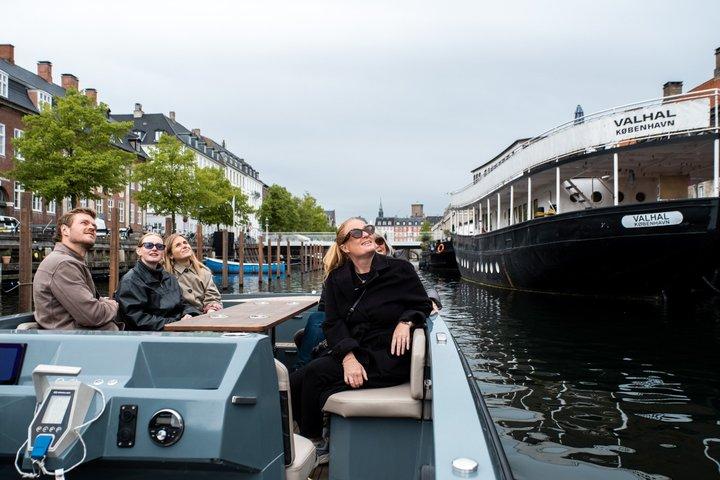Tour do Canal de Copenhaga com barco elétrico e Guia