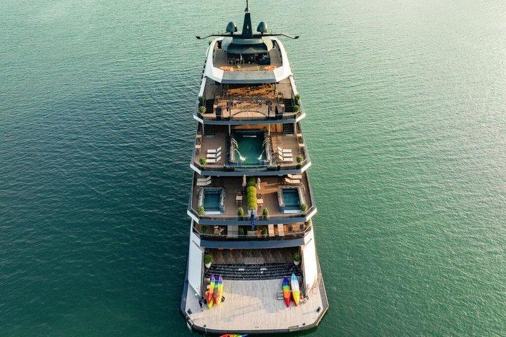 Ha Long & Lan Ha Bay 2 - Day Luxury Escape op Tulip 6 - Star Cruise