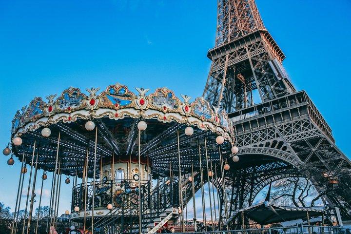 Paris Highlights Guided Tour from Le Havre & Packed Lunch