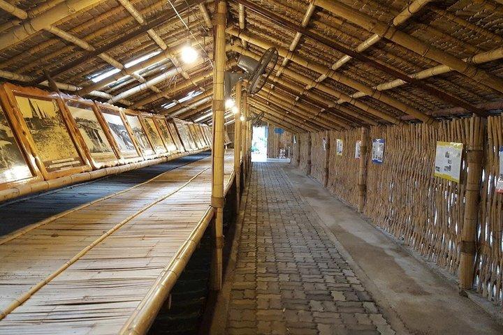 カンチャナブリ小グループツアーエラワンの滝とクワイ川