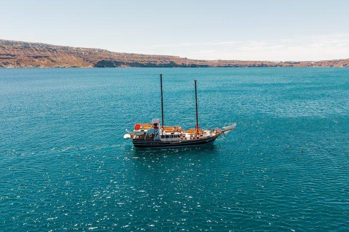 Santorini Volcanic Sunset Cruise