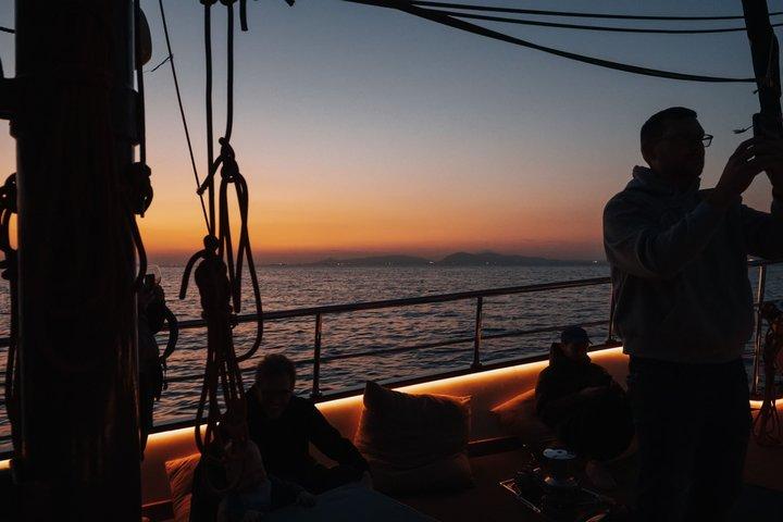 Santorini Volcanic Sunset Cruise