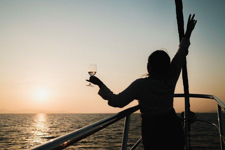 Santorini Volcanic Sunset Cruise