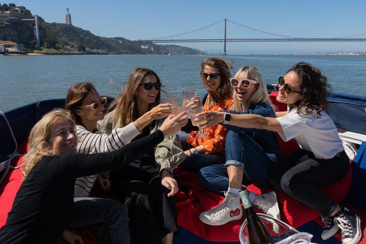 Lisbon 3-Hour Relaxed Motorboat Cruise with Swimming
