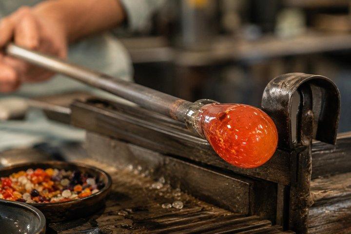 Murano Glass Bead Workshop em Veneza com artesão local