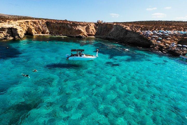 Malta Tour privato in barca al tramonto alla Laguna Blu e ai luoghi segreti