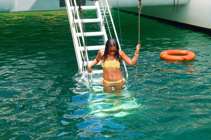 Excursión todo incluido de 8h en catamarán a Isla Taboga desde Ciudad de Panamá