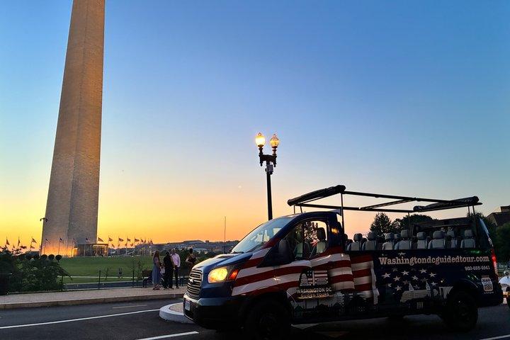 Washington DC Monuments Open-Air Sightseeing Minibus Guided Tour