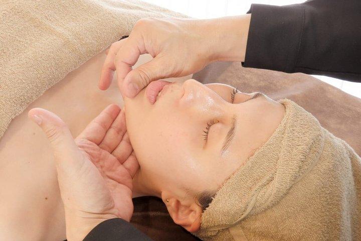 Tokyo Natural Facelift and Deep Recovery Spa Experience