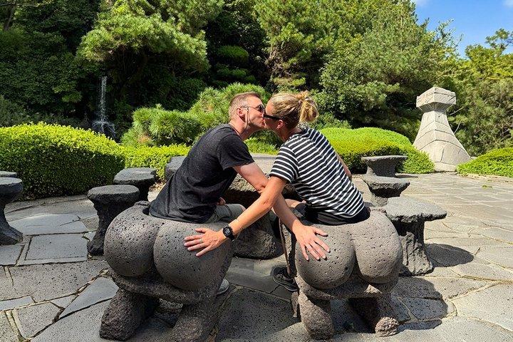 From Seogwipo: Jeju East Day Tour with UNESCO Site & Haenyeo Show