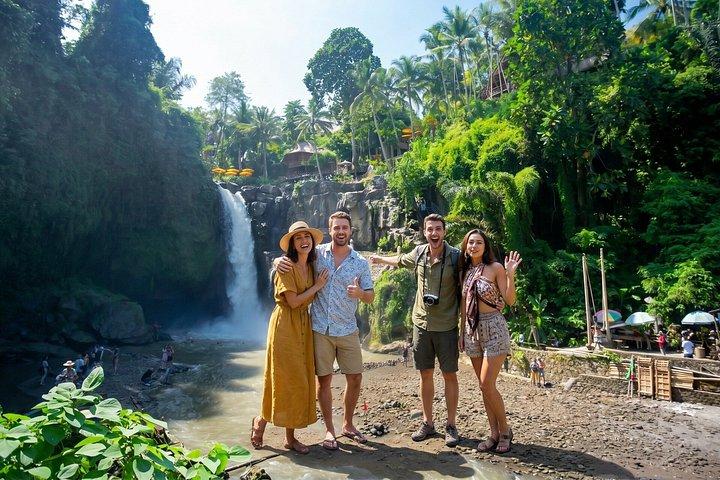 Bali Hidden Canyon Cascate e templi Tour di un'intera giornata con pranzo