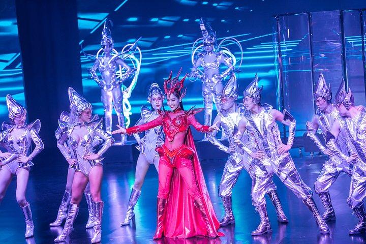Calypso Cabaret: Blændende lys & forestillinger