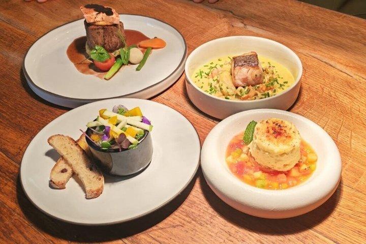 Corso di cucina a Città del Capo e abbinamento di vino con chef premiato