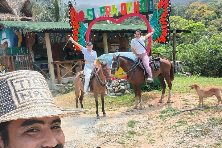 Santa Marta : Horseback riding to Duwanaby, the ancestral stone