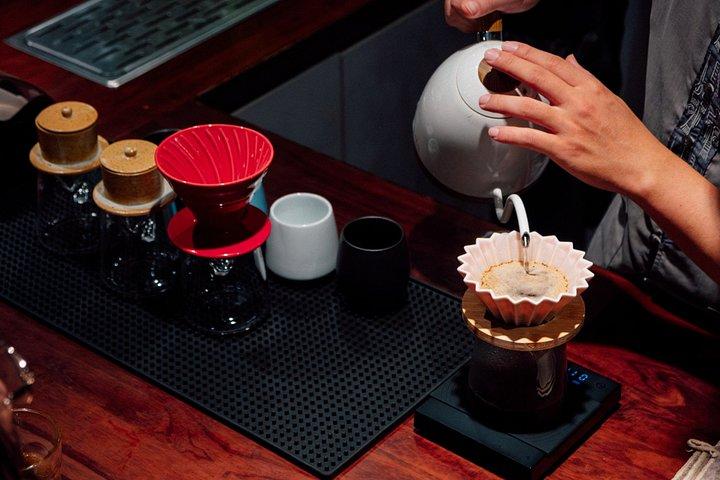 ハノイ・アガーウッドワークショップ（ヴィーガンランチ＆コーヒーテイスティング付き）