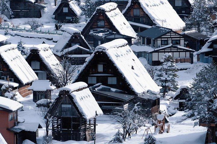 大阪・京都から白川郷・高山プライベートカスタマイズツアー