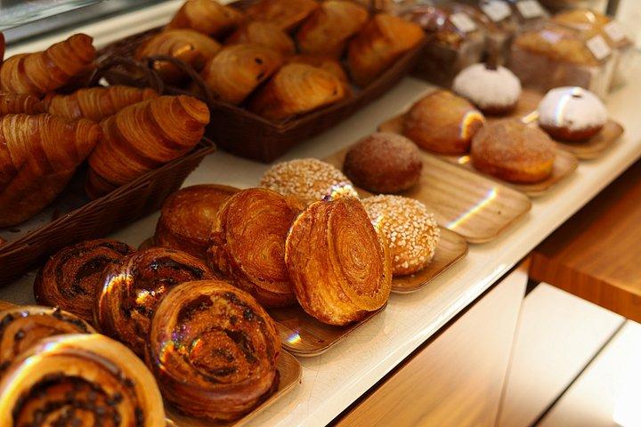 パリの美食と文化：モンマルトルフードウォーキングツアー