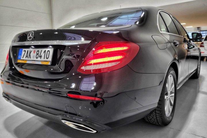 Vienne à Prague - Transfert privé en LIMOUSINE 3+1pax