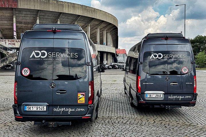 プラハからブダペストへ - MINIBUS Mercedes Sprinter 19 + 1paxによるプライベートトランスファー