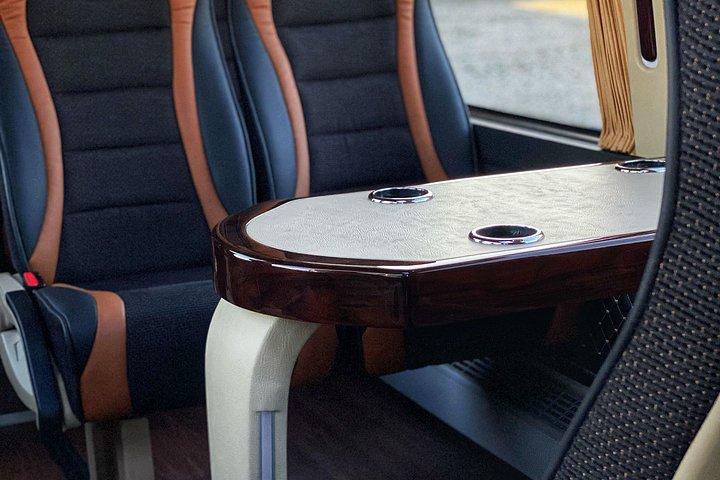 プラハからブダペストへ - MINIBUS Mercedes Sprinter 19 + 1paxによるプライベートトランスファー