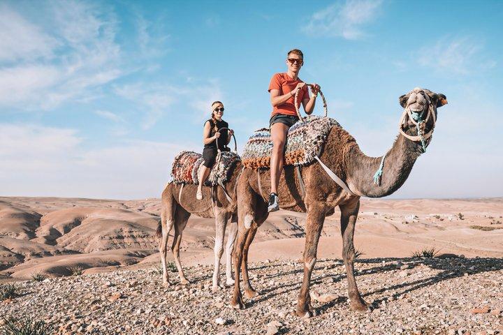 Agafay Desert Quad Bike, Camel Ride & Dinner Show desde Marrakech