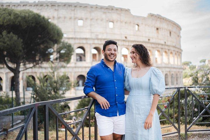 Iconic Photo Shoot Tour in Rome with Professional Photographer