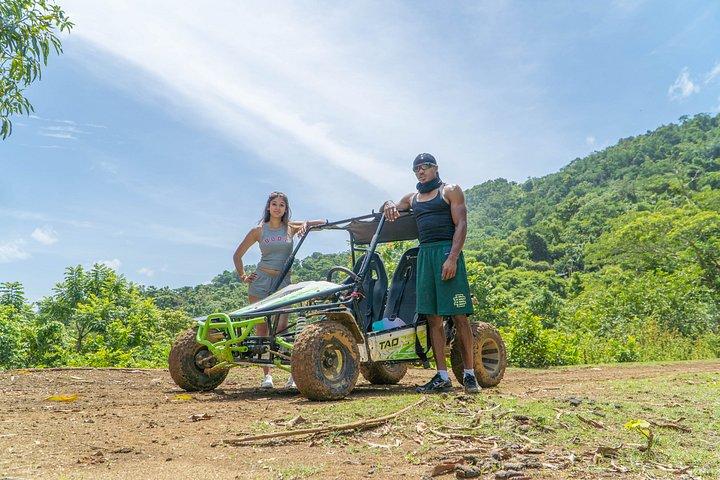 ネグリル発、バンブーザATV、ジップライン、乗馬アドベンチャー