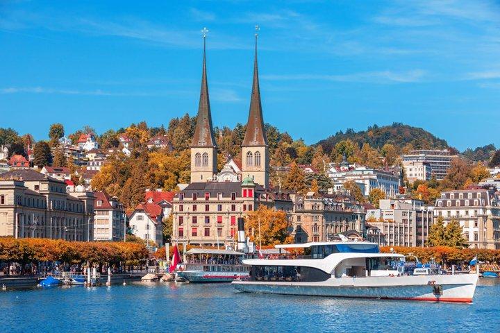 Luzern Kleingruppenwanderung und Seerundfahrt ab Basel