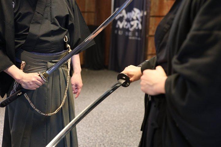 サムライ忍者ミュージアム浅草で刀剣体験（ファミリーフレンドリー）