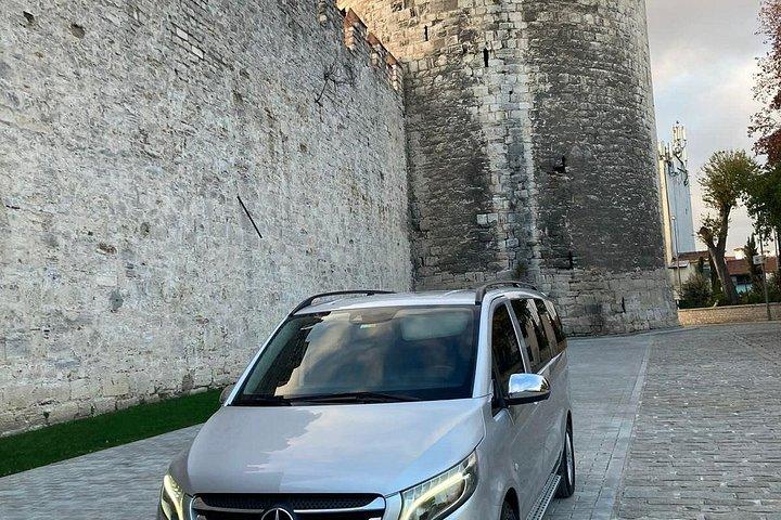 Private Transfer from Fatih Taksim Beşiktas to Istanbul Airport