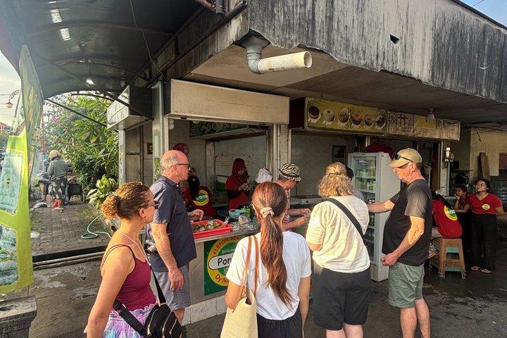 Tour gastronómico nocturno por el mercado nocturno de Ubud Gianyar