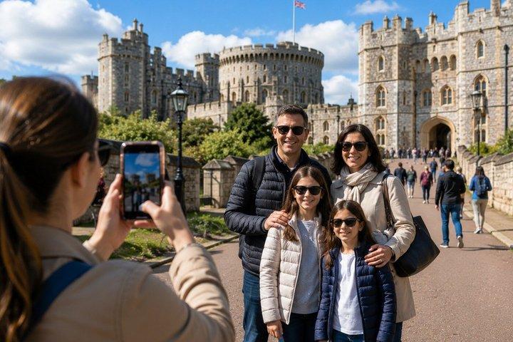 Château de Windsor : Minivan de luxe privé chauffé au départ de Londres
