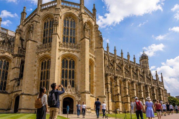 Château de Windsor : Minivan de luxe privé chauffé au départ de Londres