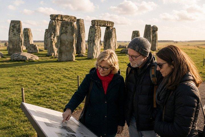 ストーンヘンジ：ロンドンからのプライベート日帰り旅行｜ラグジュアリーミニバン