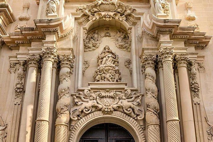 Elche in festa! Itinerario a Elche incentrato sulle feste
