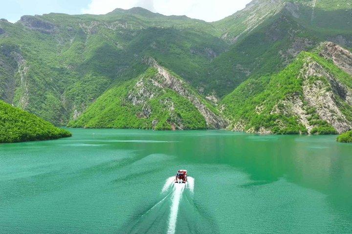 Dagtrip van Shkoder naar Shala River en Koman Lake Cruise