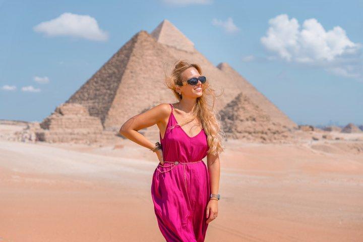 Pyramids of Giza tour with a professional photoshoot +(Editing)